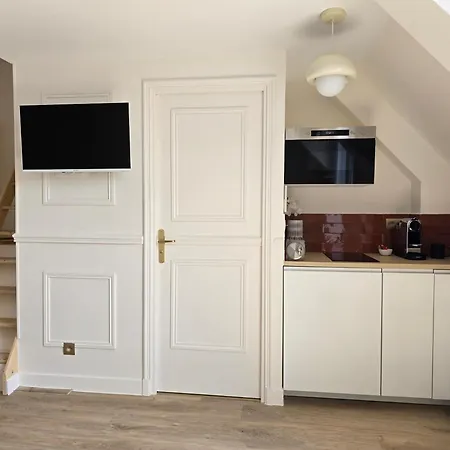 Appartamento Little Lv2 Au Cœur De L'avenue Des Champs-elysées Arc De Triomphe *