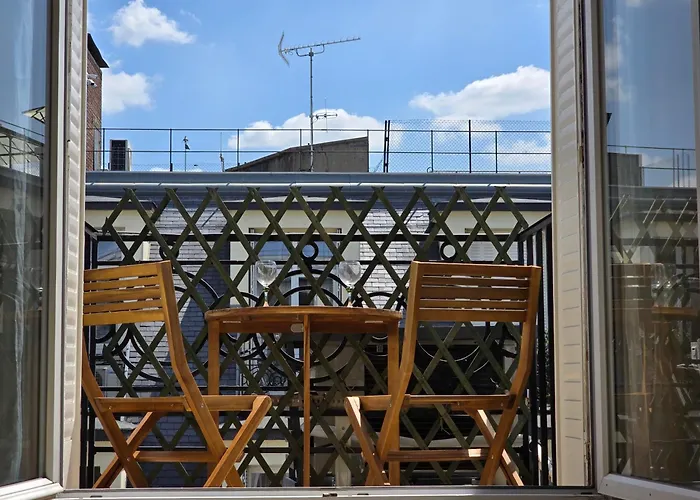 Lv2 Au Coeur De L'avenue Des Champs-elysees Arc De Triomphe * Париж