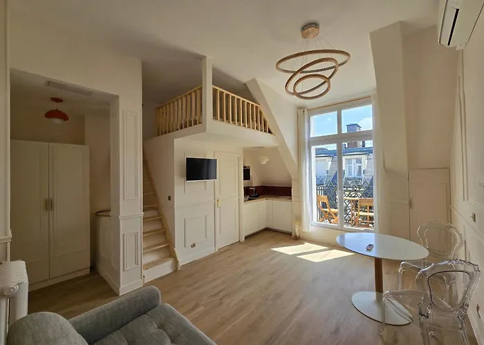 Lv2 Au Coeur De L'avenue Des Champs-elysees Arc De Triomphe Апартаменты Париж